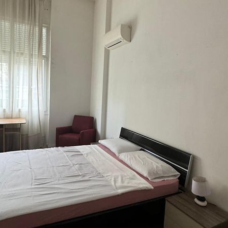 Ambassador Tirana Apartment Екстериор снимка
