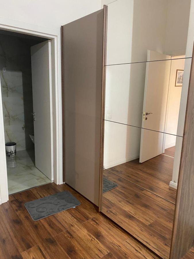 Ambassador Tirana Apartment Екстериор снимка