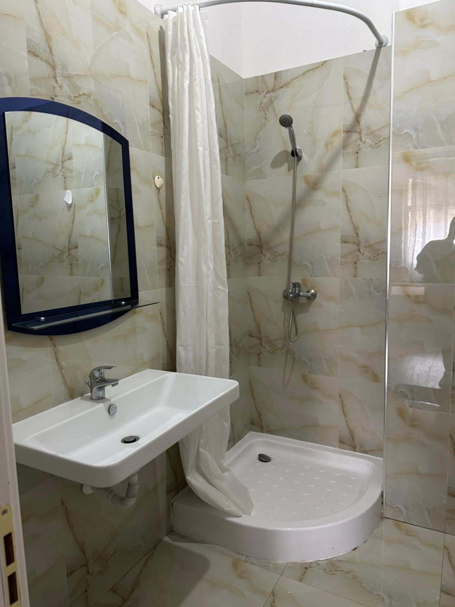 Ambassador Tirana Apartment Екстериор снимка